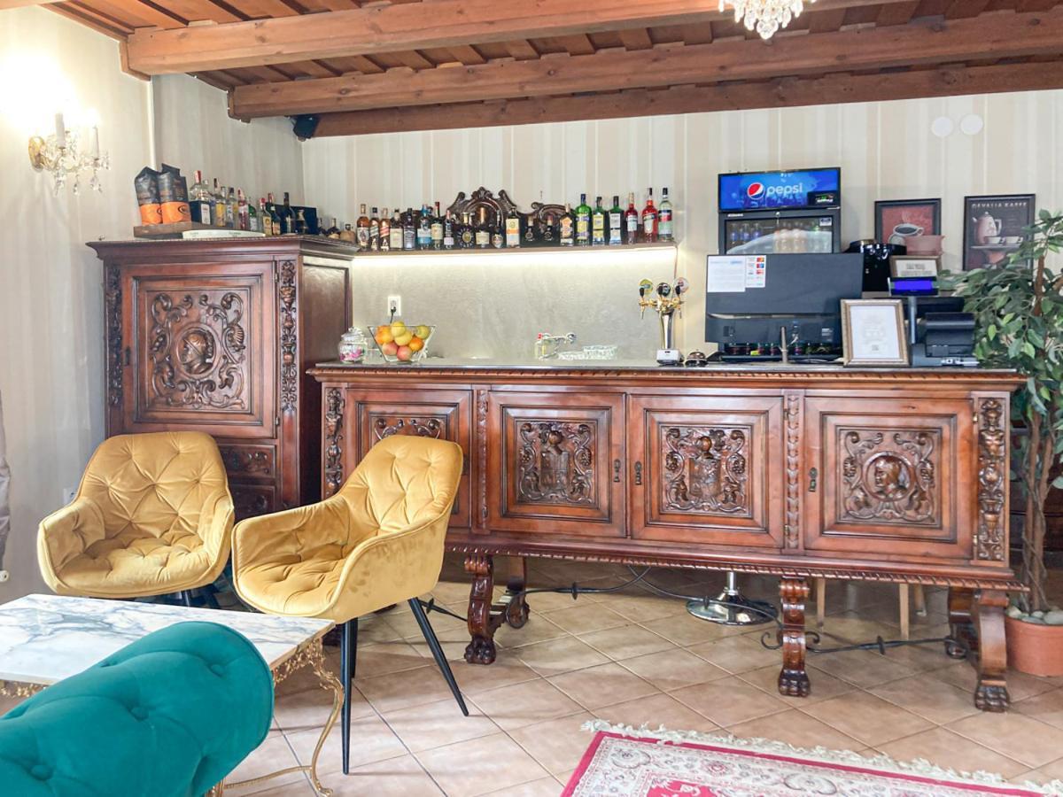 Hotel Salamander - Garni Banská Štiavnica 외부 사진